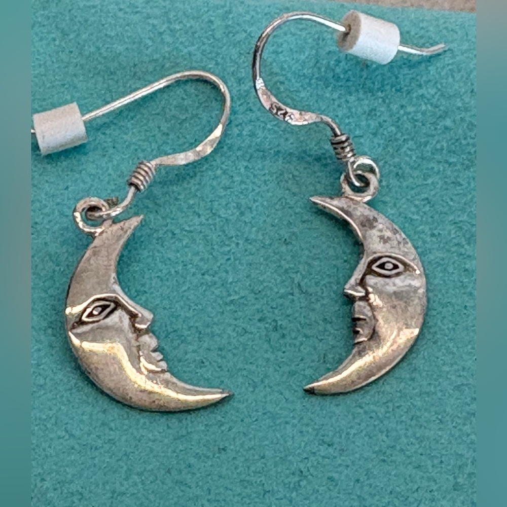 Silver Crescent Moon Earrings
